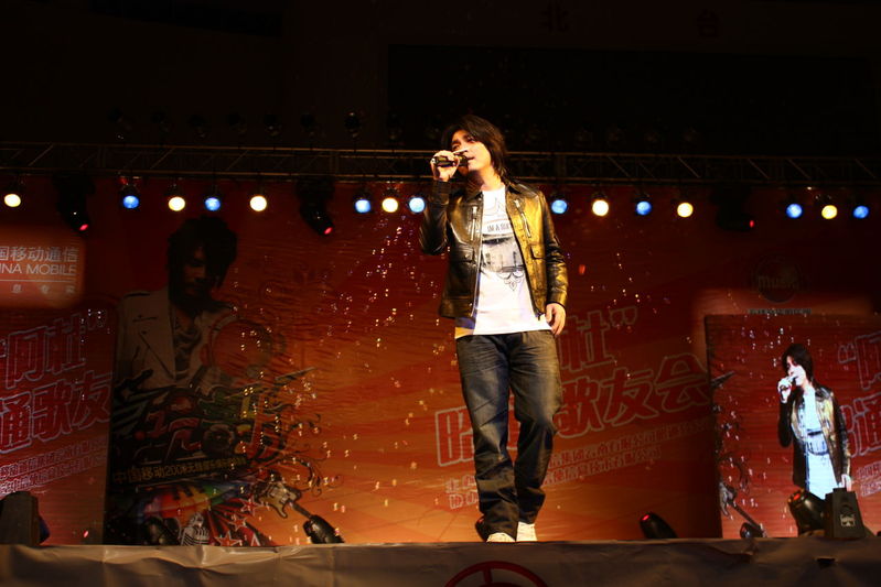 http://www.119127.cn/pics/star/pic/a0b5/904ba695c9ccc3a3e1a5e1cf7bea.jpg
