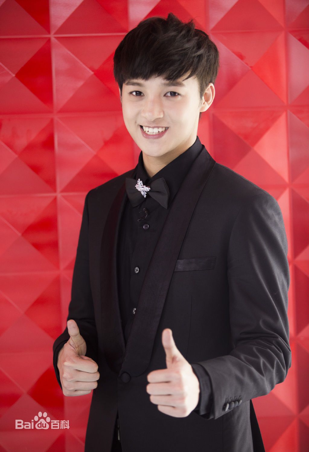 http://www.119127.cn/pics/star/pic/a0bb44165446463185a168cab1016b1a.jpg