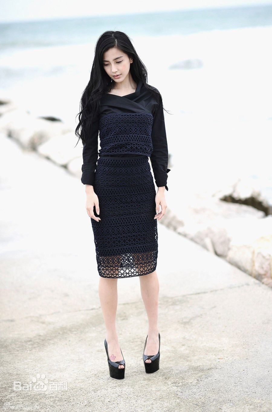http://www.119127.cn/pics/star/pic/a3054a3385858698b12c55cbcd9c7b5a.jpg