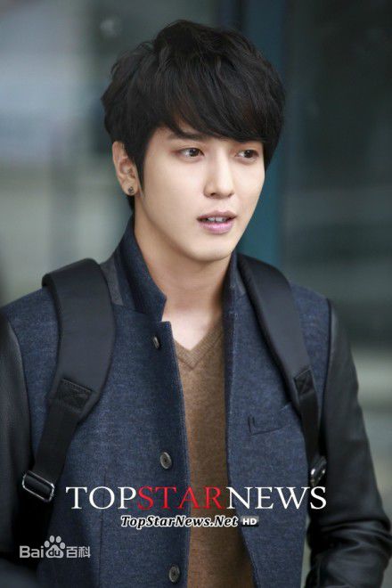 http://www.119127.cn/pics/star/pic/a37c0f231fecd946aaf146fc90166c86.jpg