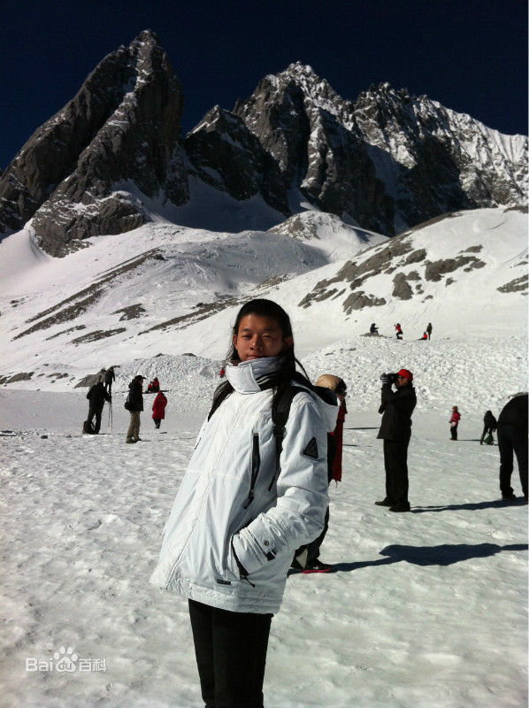 http://www.119127.cn/pics/star/pic/a4120f06df2942c482f2cdb686ed94f3.jpg