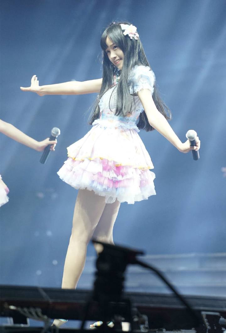 http://www.119127.cn/pics/star/pic/a55ea7dfb39b9cff78233fa80fb8fcbb.jpg