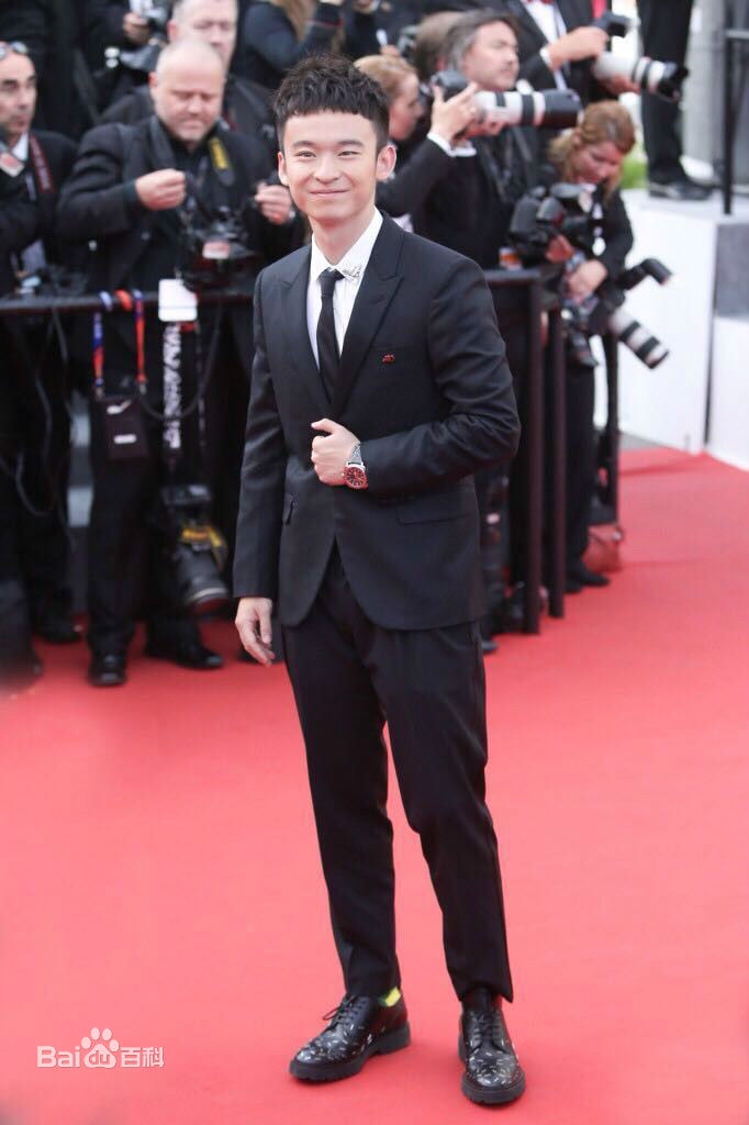 http://www.119127.cn/pics/star/pic/a56998ebea2ef6c958d2372774461905.jpg