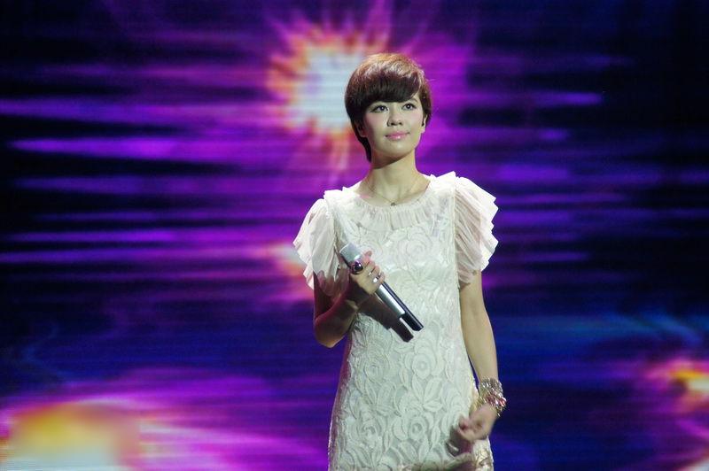 http://www.119127.cn/pics/star/pic/a85b7108ec5b2d89a4d0c2d3ed7f96c6.jpg