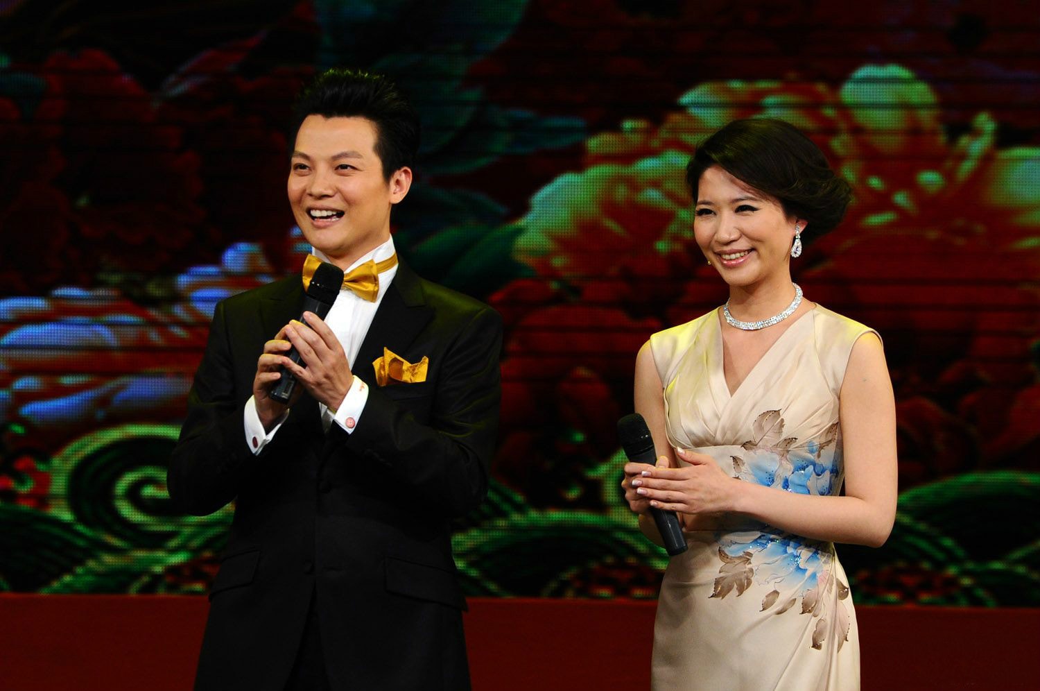 http://www.119127.cn/pics/star/pic/a881/29a45d488b4b62d03ce1ad445fcf.jpg