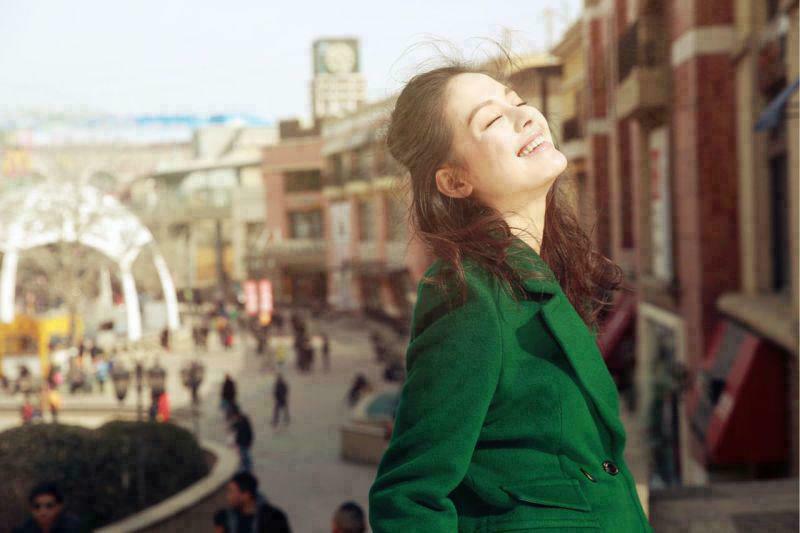 http://www.119127.cn/pics/star/pic/a9b4/b968cc9c8d0e594ffa484bf38c72.jpg