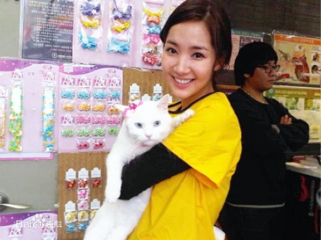 http://www.119127.cn/pics/star/pic/aaf7268903868dddf32c608fd2a9acda.jpg