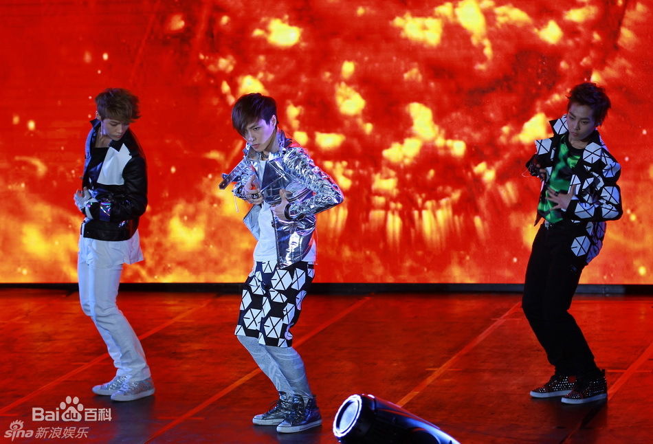 http://www.119127.cn/pics/star/pic/abb217d5163d91591f9ceae35607f976.jpg