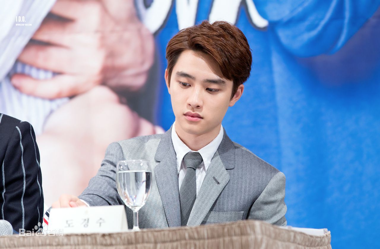 http://www.119127.cn/pics/star/pic/abcb42f9a2aff5de27fbabec6b4a3f03.jpg