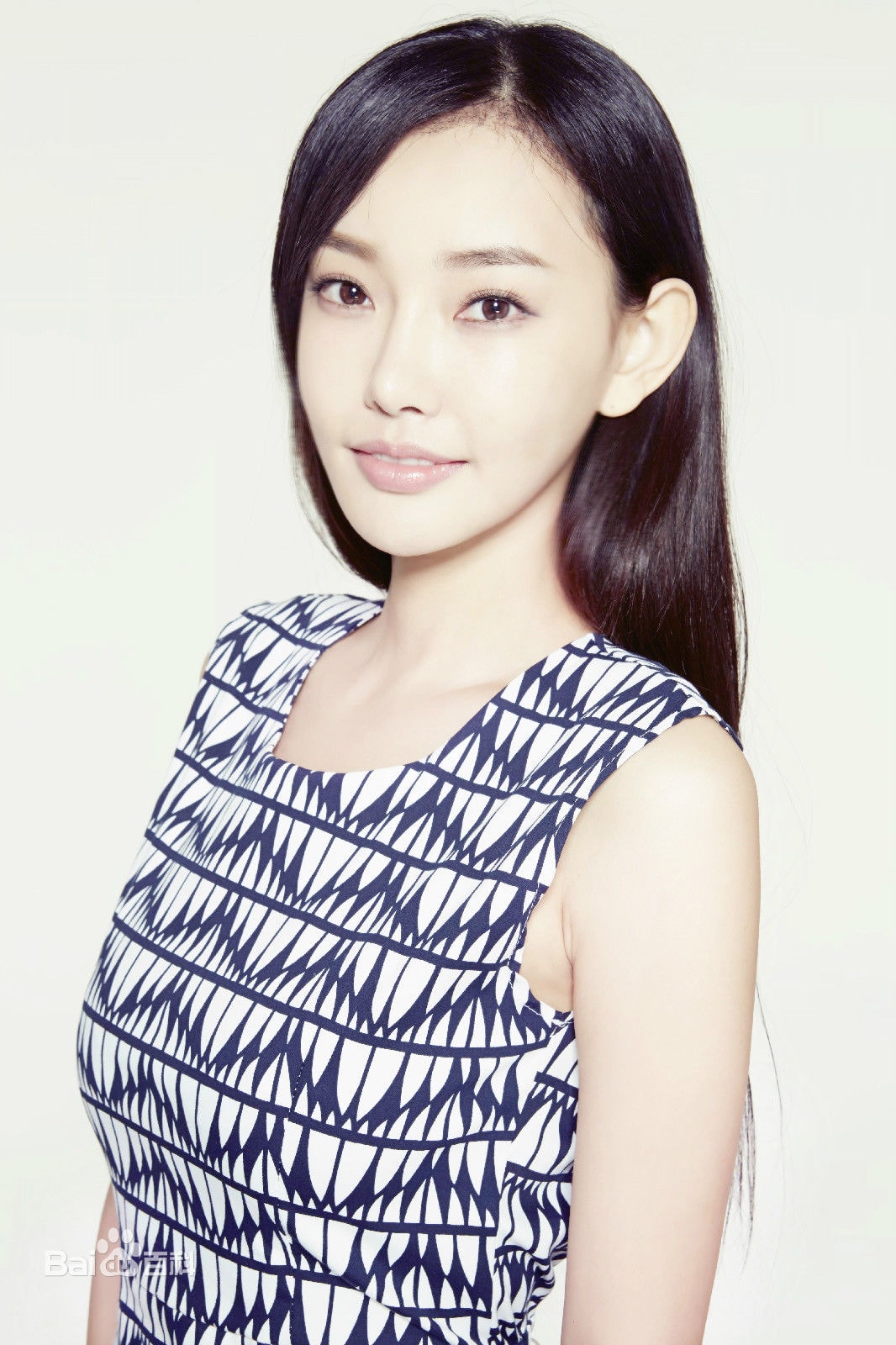 http://www.119127.cn/pics/star/pic/ad2ef7e312555418f8b0af1786020791.jpg