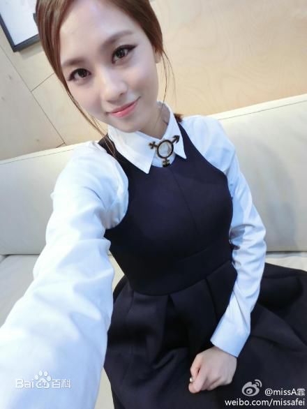 http://www.119127.cn/pics/star/pic/ae3fc90e3f8d7d60fe674b11eeb94041.jpg