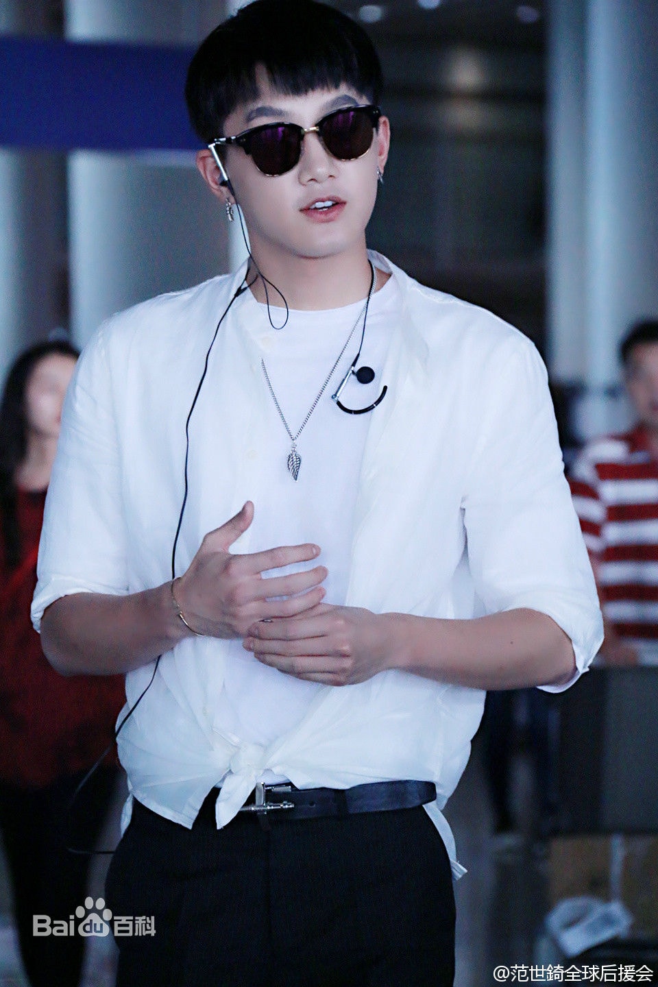 http://www.119127.cn/pics/star/pic/b1a4cae2904647bb46089d87d81912a7.jpg