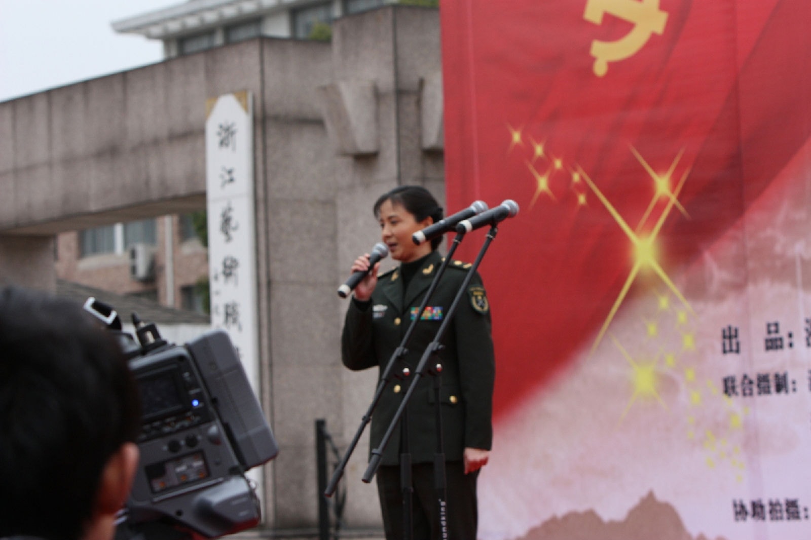 http://www.119127.cn/pics/star/pic/b1d56ba7e8dd3d4a1b8b92a416f14e78.jpg