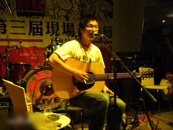 http://www.119127.cn/pics/star/pic/b595cba79ef93351909add477f815518.jpg