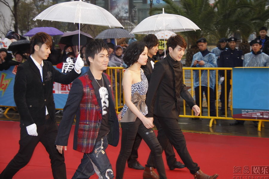 http://www.119127.cn/pics/star/pic/b66c270590cfa8f59a1a5c0e655c396c.jpg