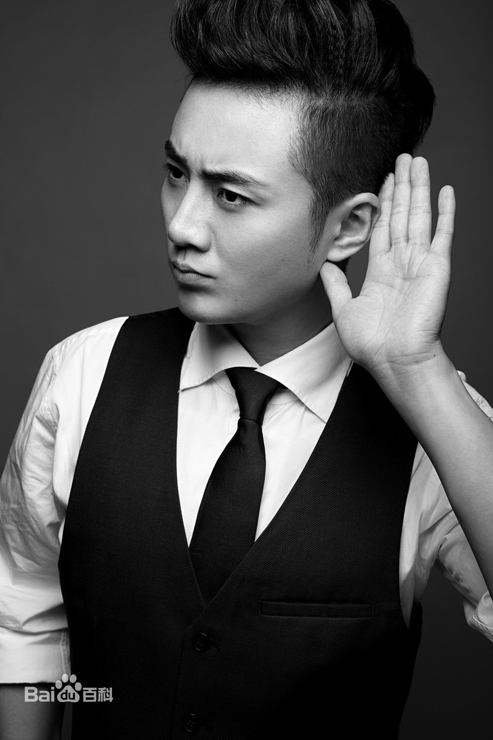 http://www.119127.cn/pics/star/pic/b7140db874c1013a7ccf36c8dfcb0b2f.jpg