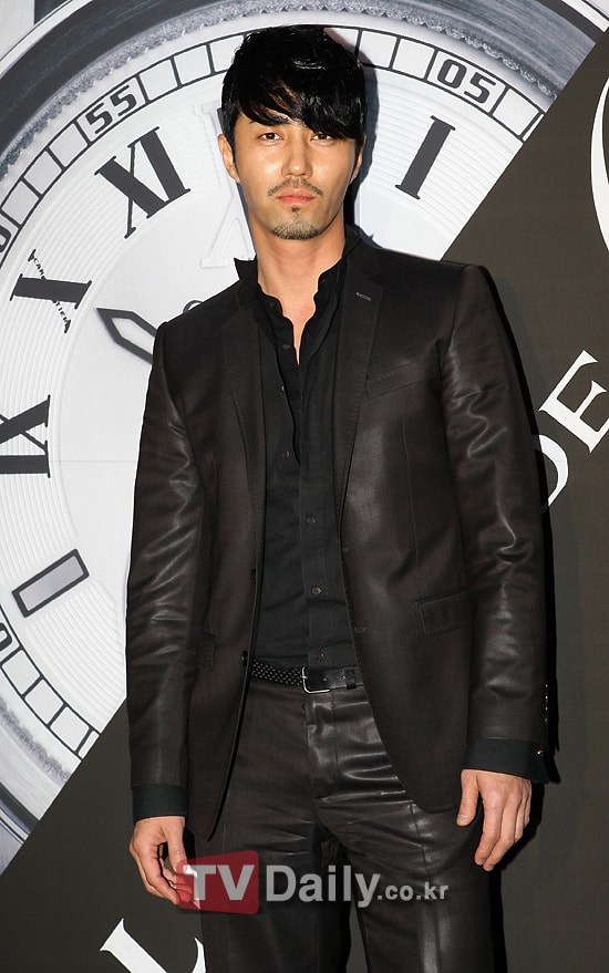 http://www.119127.cn/pics/star/pic/b7bda1ca5b909af7a53648a6bd4e8a97.jpg