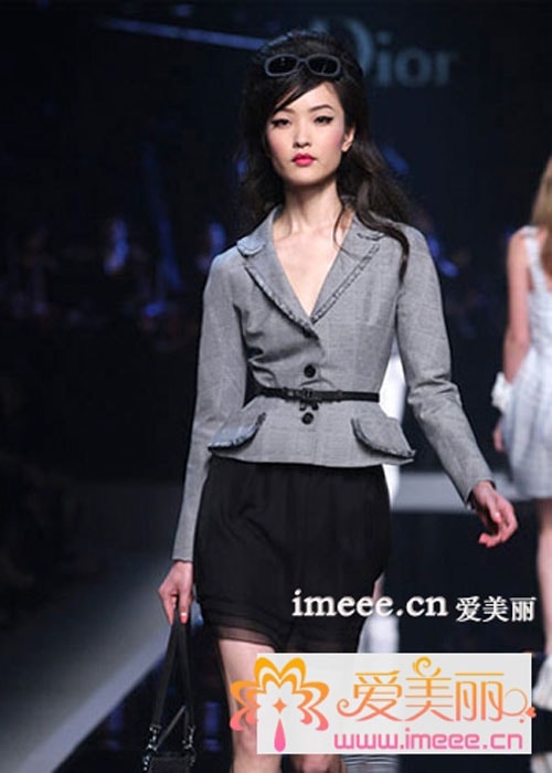http://www.119127.cn/pics/star/pic/b849158b860600bc028bb0334af26267.jpg