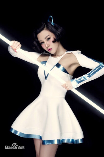 http://www.119127.cn/pics/star/pic/b89f21aa75771d9744d1a023798792e1.jpg
