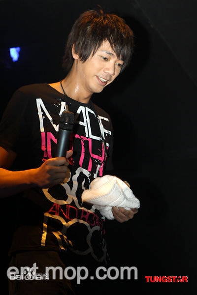 http://www.119127.cn/pics/star/pic/ba7a3d308c5b38539af6c3e7a5c692c4.jpg