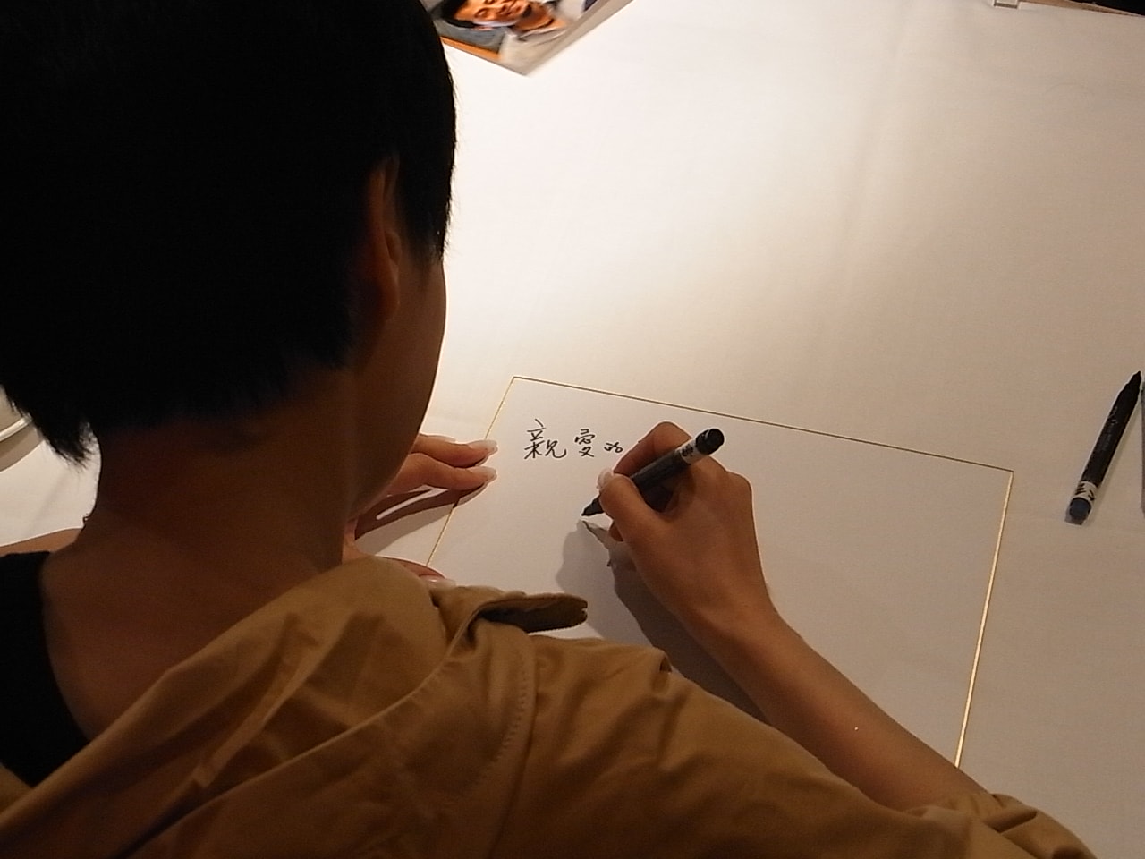 http://www.119127.cn/pics/star/pic/bb36/ab63a66dd29082ee1b80ba33f841.jpg