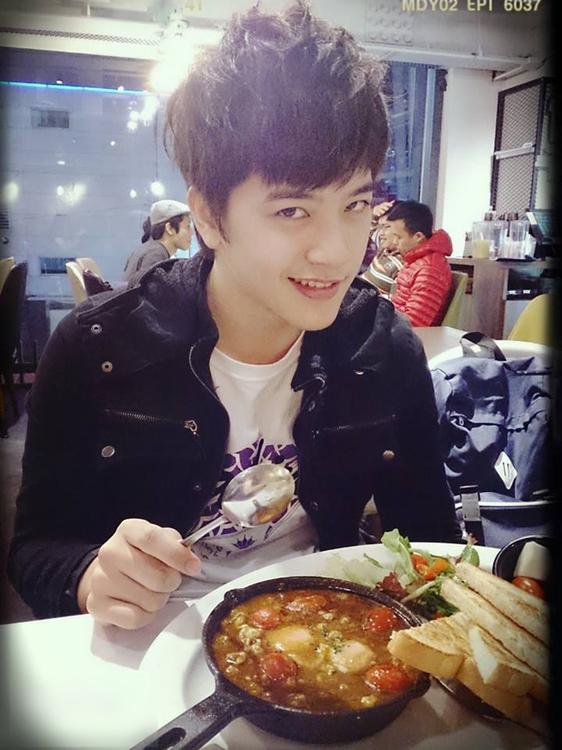 http://www.119127.cn/pics/star/pic/bbad4ca875fe3a142b9f515925d3ca39.jpg