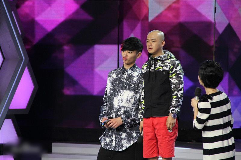 http://www.119127.cn/pics/star/pic/bd504c87fb0614241820af128ba03941.jpg