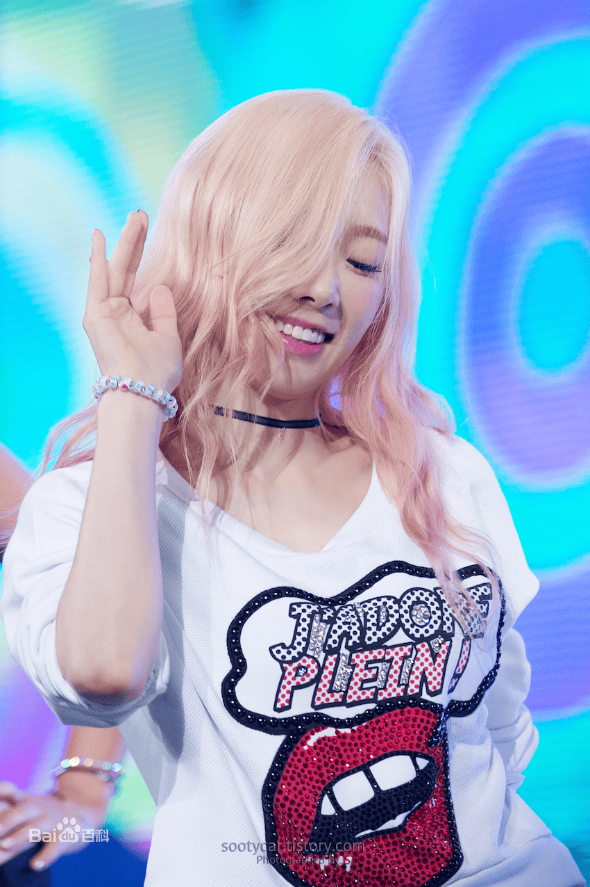 http://www.119127.cn/pics/star/pic/bf5f9023a60470437ab72bf4b97c392f.jpg