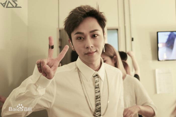 http://www.119127.cn/pics/star/pic/bf96af4884d33c5c5319ce51f2429351.jpg