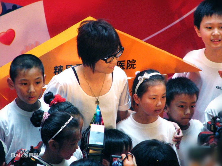 http://www.119127.cn/pics/star/pic/c056749022641d6801c052a7f5408848.jpg