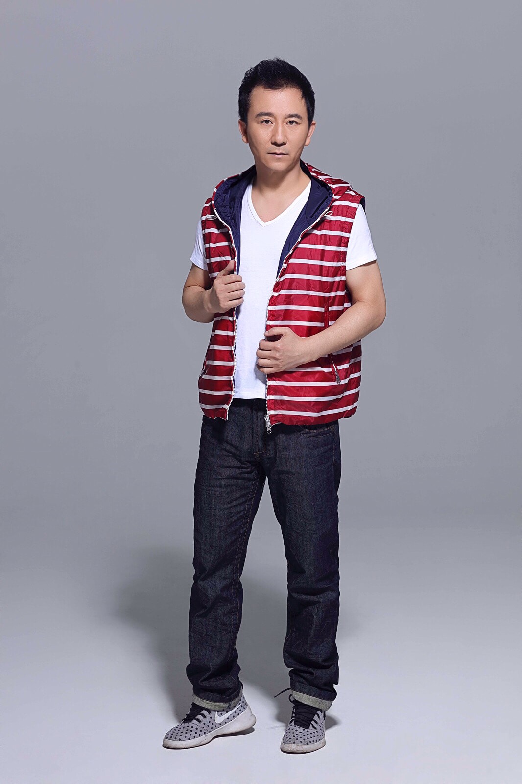 http://www.119127.cn/pics/star/pic/c1c096a2332d3128518fc5bfc59bbcc6.jpg