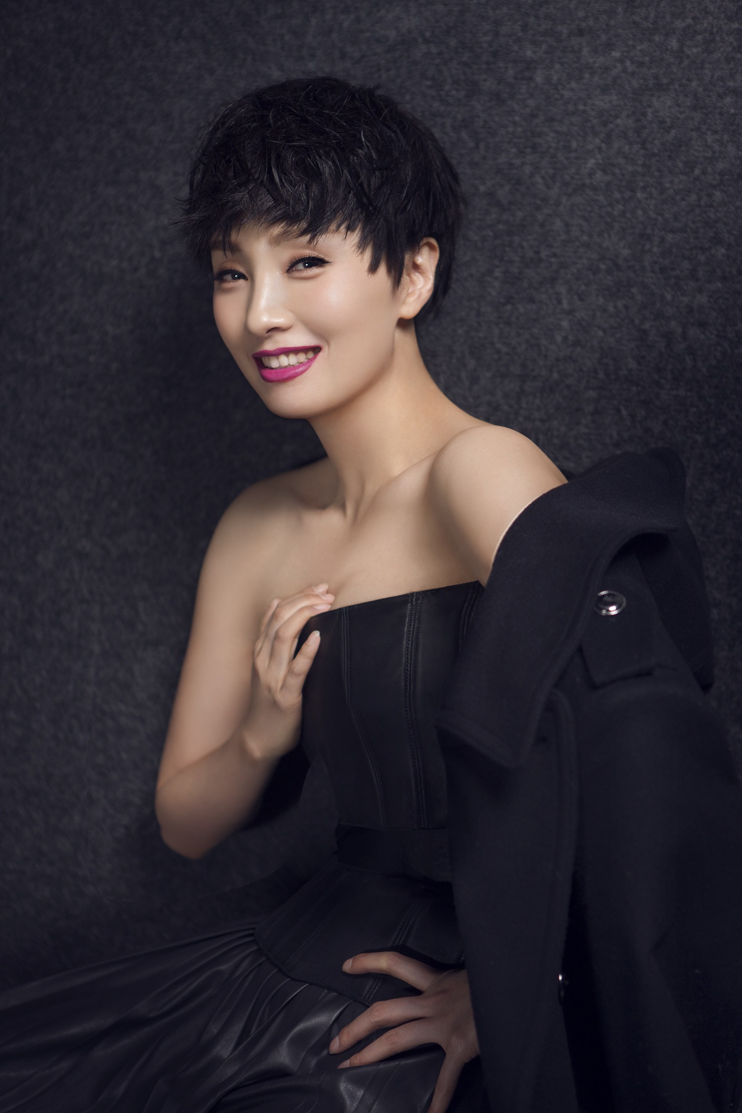 http://www.119127.cn/pics/star/pic/c261/f1c6ee29f7cac84ec22a1c7cf4c0.jpg