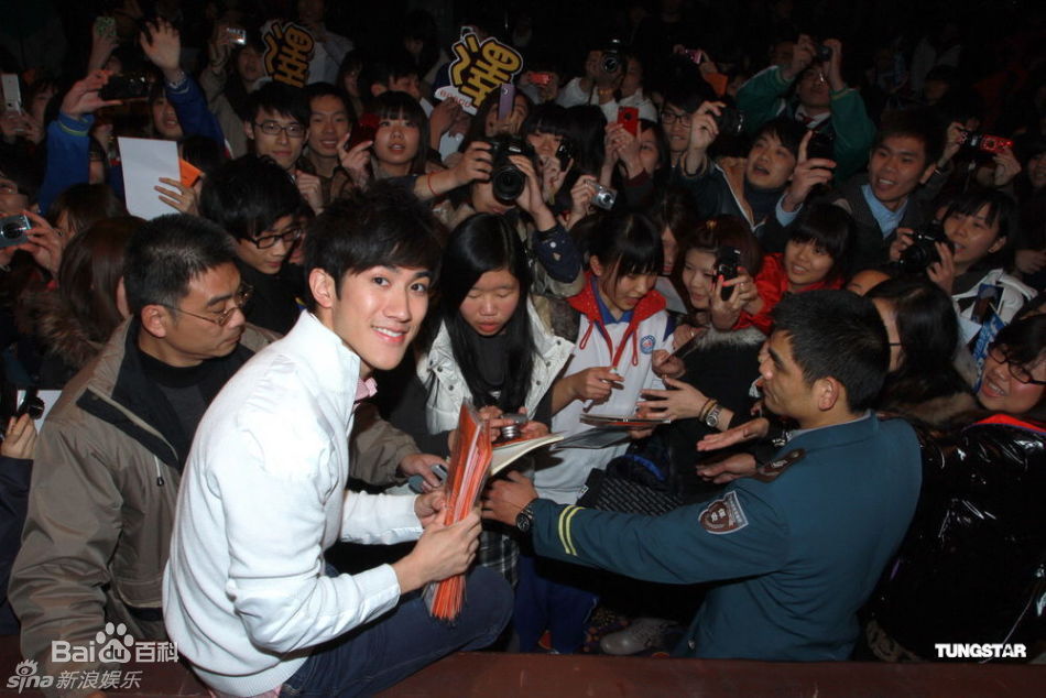 http://www.119127.cn/pics/star/pic/c2d0522a1f9bf9fdb59112ccf4ee9822.jpg