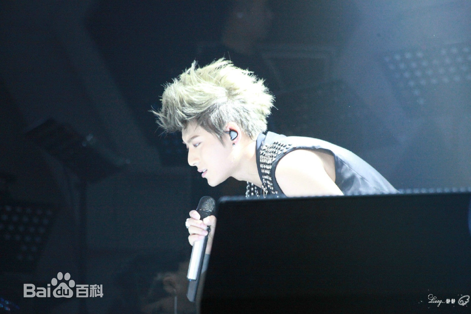 http://www.119127.cn/pics/star/pic/c48bc5acf1dd15e044263a004738c26e.jpg