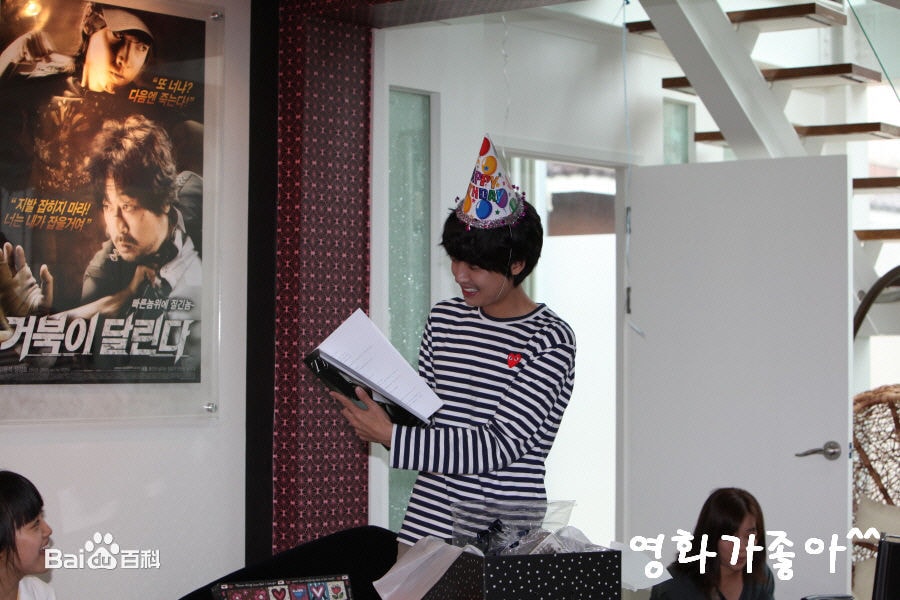 http://www.119127.cn/pics/star/pic/c622f0a9fe47112705b7c2346204e17d.jpg