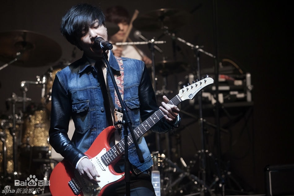 http://www.119127.cn/pics/star/pic/c7db5b1a539dbdae8e7b8ee159f31b35.jpg