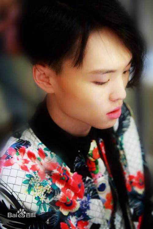 http://www.119127.cn/pics/star/pic/cc2d44a7ec4ae3b46eeb69444c8fe4f1.jpg