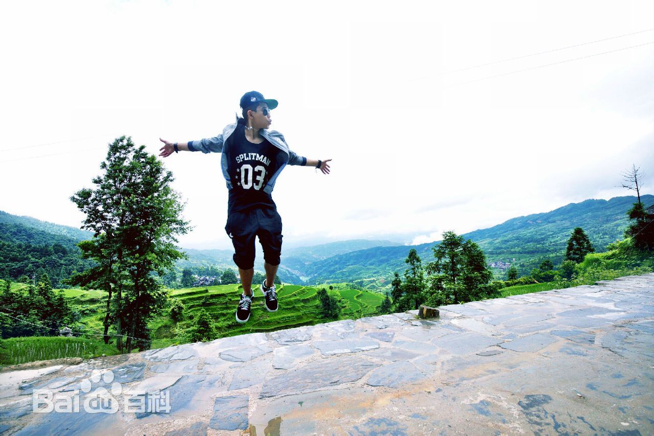 http://www.119127.cn/pics/star/pic/cda051d96ce24807cc8779ce3ac7882f.jpg