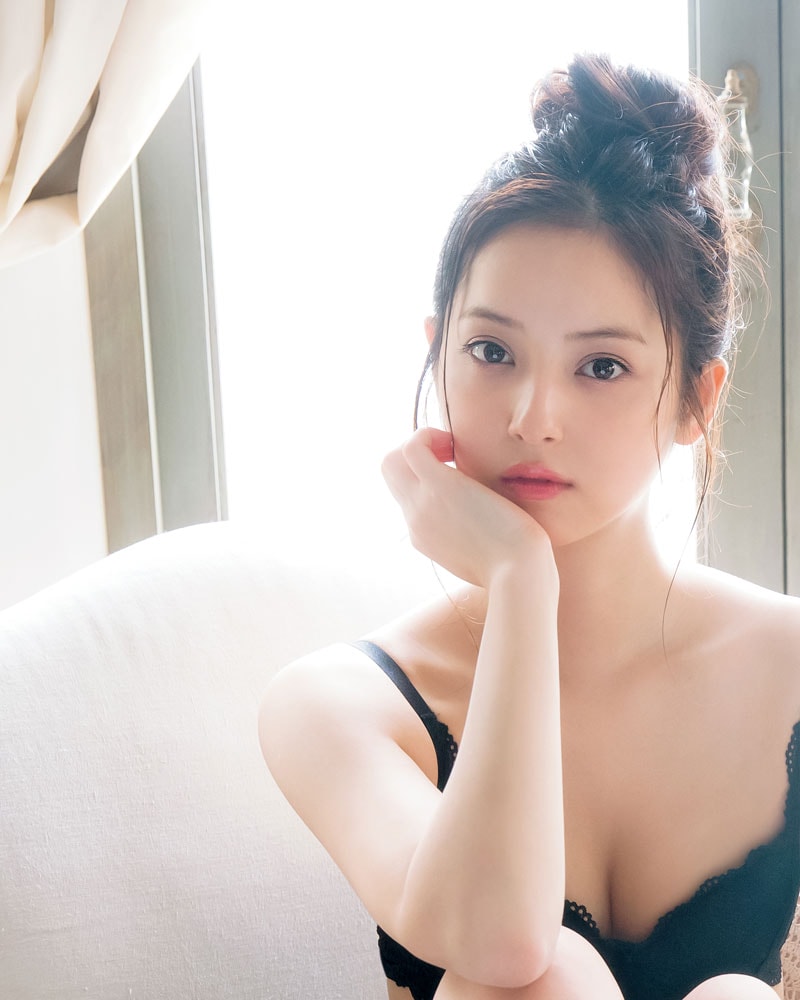 http://www.119127.cn/pics/star/pic/ceaf2930497be13ff71260e23a4f80b8.jpg