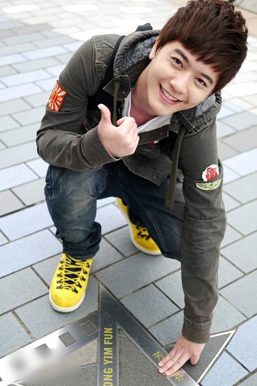 http://www.119127.cn/pics/star/pic/cf2ba39f04a564b4b386eaf68d0ea47e.jpg