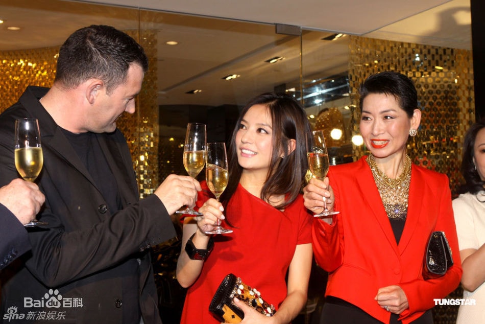http://www.119127.cn/pics/star/pic/d0e60e4e44b74af26c27cc7fe0e7d34d.jpg