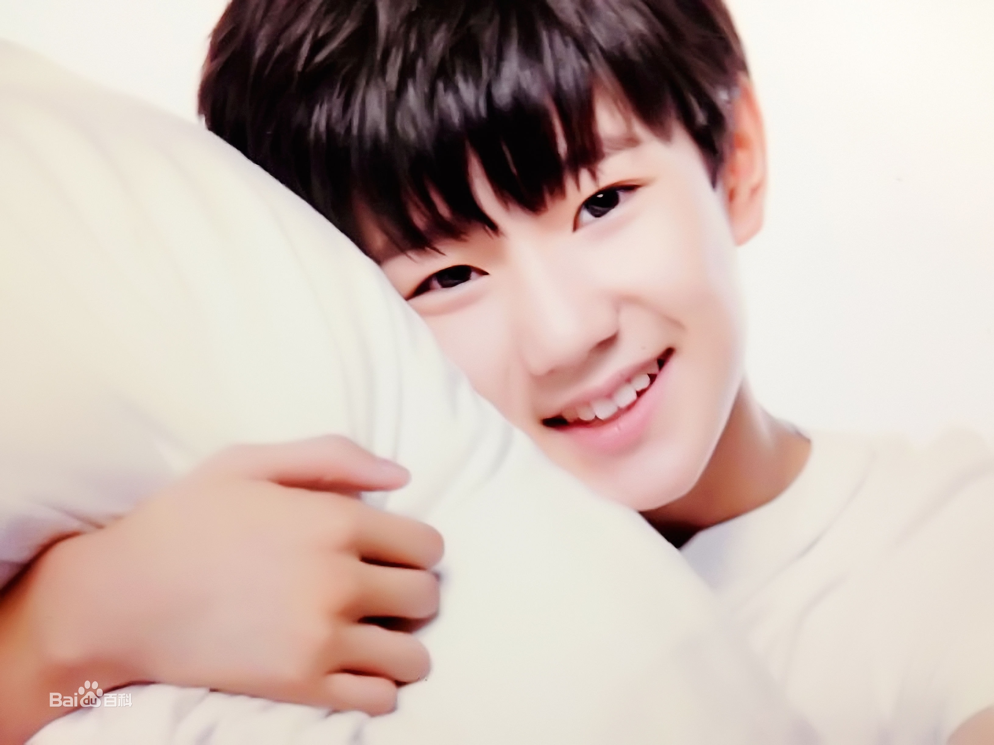 http://www.119127.cn/pics/star/pic/d1b5986cddcdd913ecae6e00422b874c.jpg