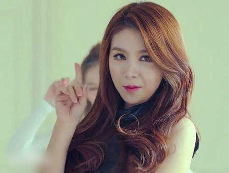 http://www.119127.cn/pics/star/pic/d3ff7c43be1172e213bbdd97682b25e7.jpg