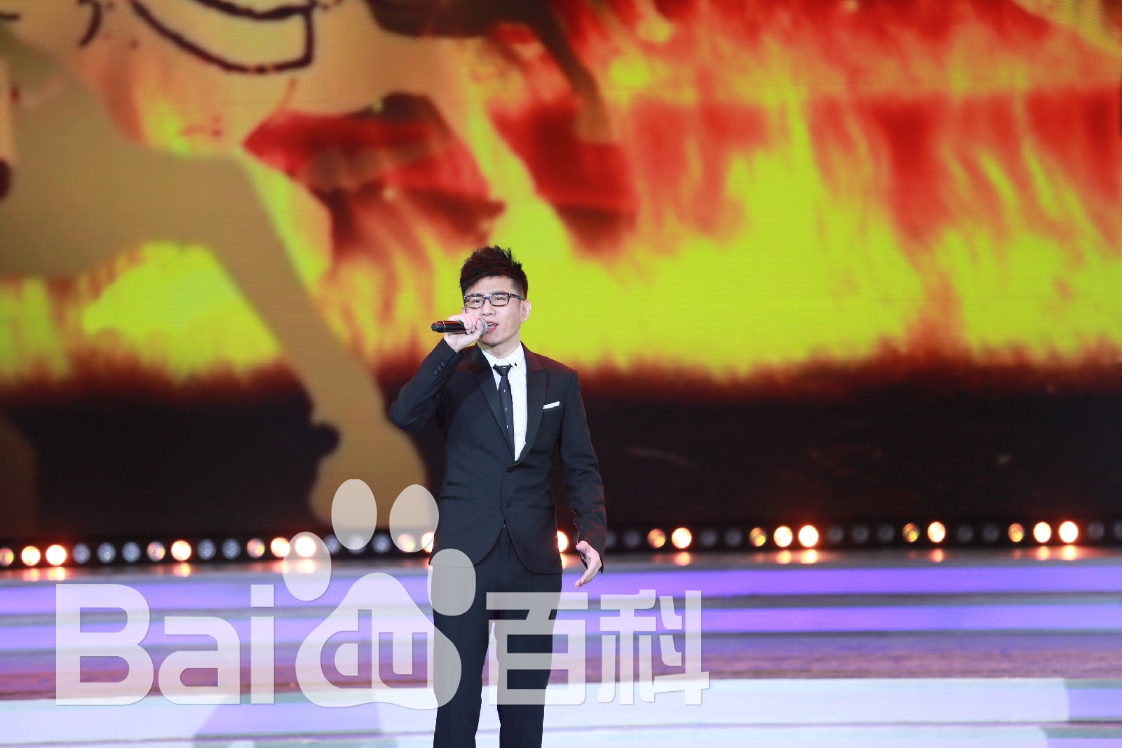 http://www.119127.cn/pics/star/pic/d6cb2a01b9d3802d7482af7798d83c3f.jpg