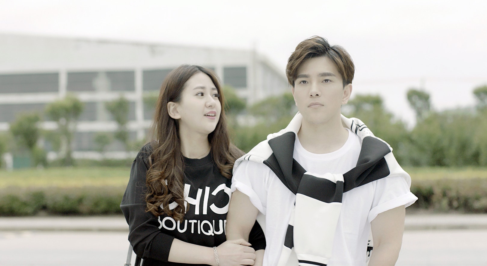 http://www.119127.cn/pics/star/pic/d6dbb13d4b9eb1e4a2ec29dbca59d541.jpg