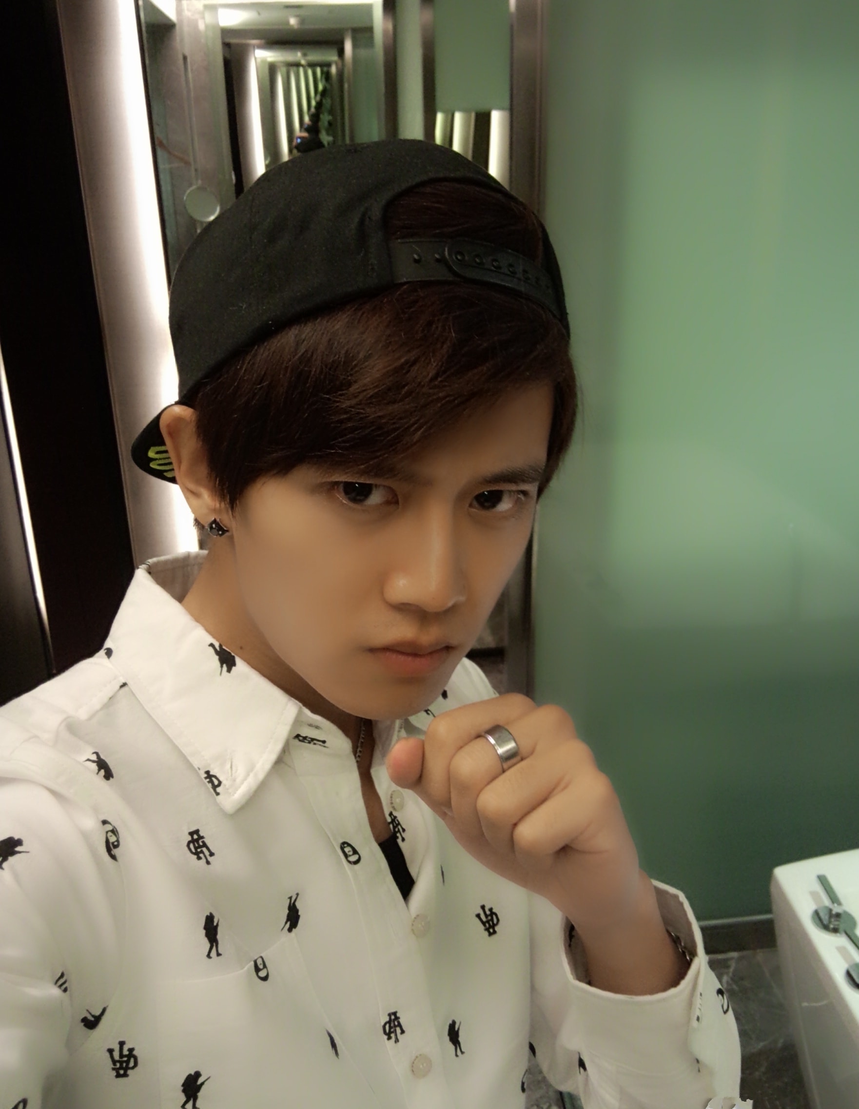 http://www.119127.cn/pics/star/pic/d6e54e03e0fdb00b30660917c802f705.jpg