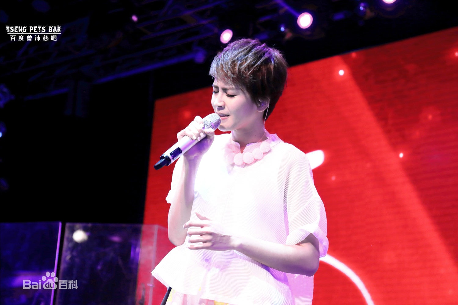 http://www.119127.cn/pics/star/pic/d7df8bbd93c95b17adb2dd858994afa2.jpg