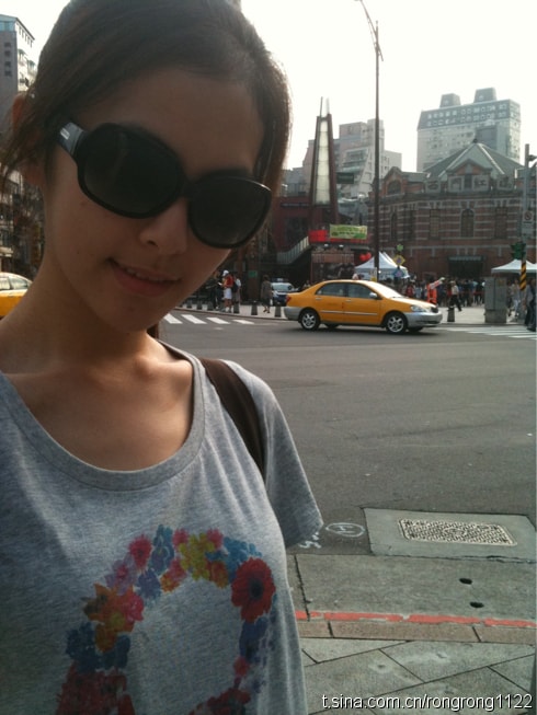 http://www.119127.cn/pics/star/pic/da469b7273151497e8761dcab578d5bb.jpg