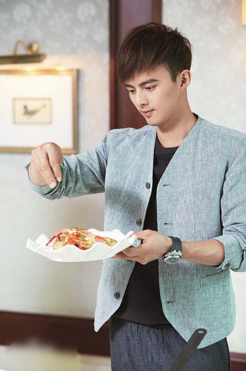 http://www.119127.cn/pics/star/pic/dca99569af5f25b229525f279e7f14cb.jpg