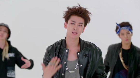 http://www.119127.cn/pics/star/pic/dce271d962b5267b30d530a2b39f4a06.jpg